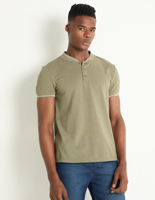 Playera cuello henley para hombre 1