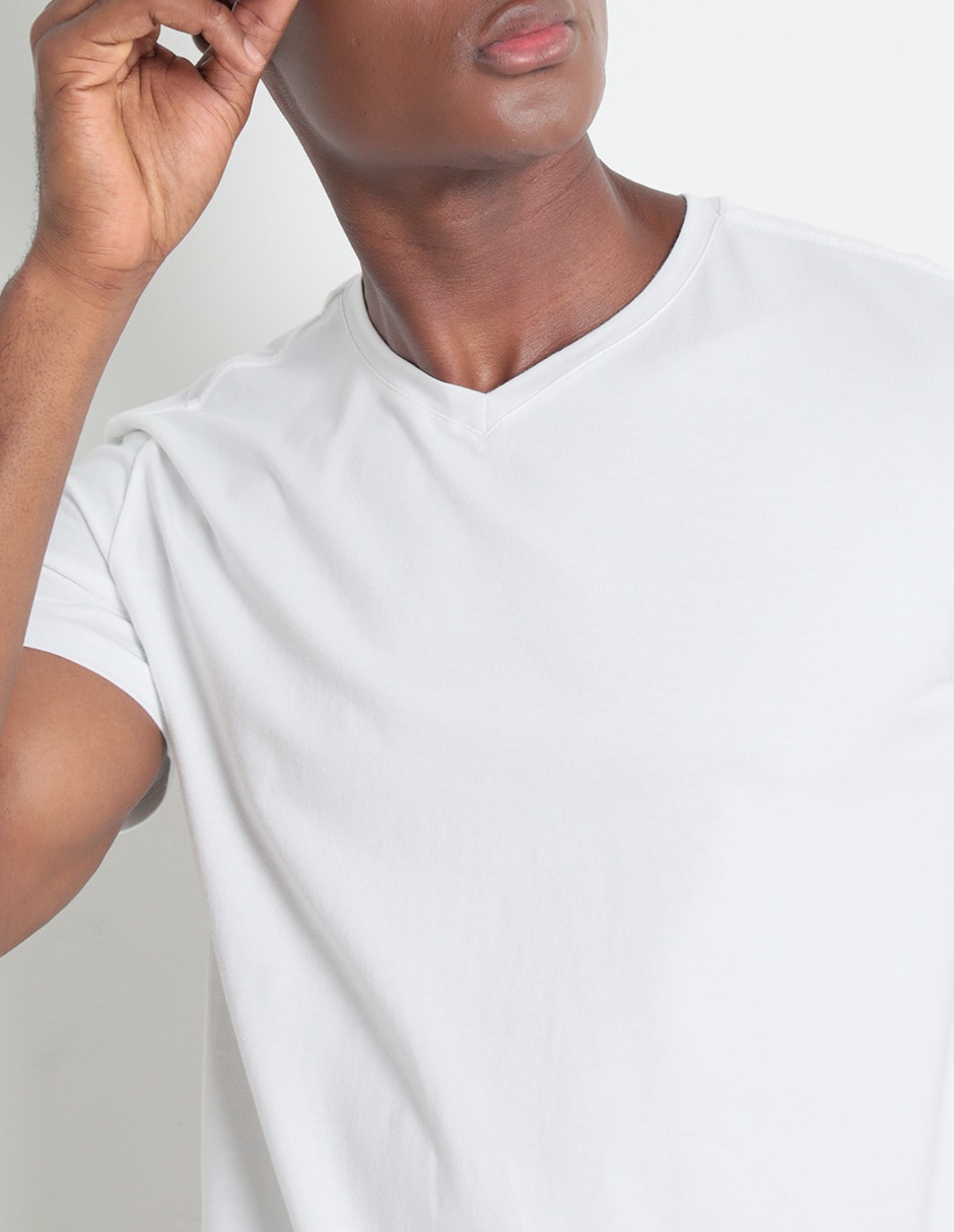 Playera cuello V para hombre 7