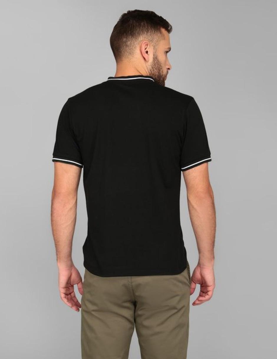 Playera cuello henley para hombre 5