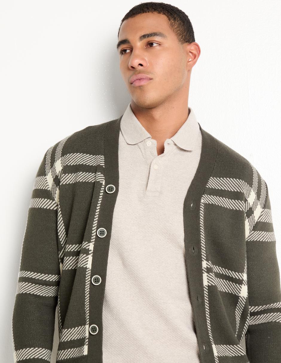 Suéter cuello V para hombre 4