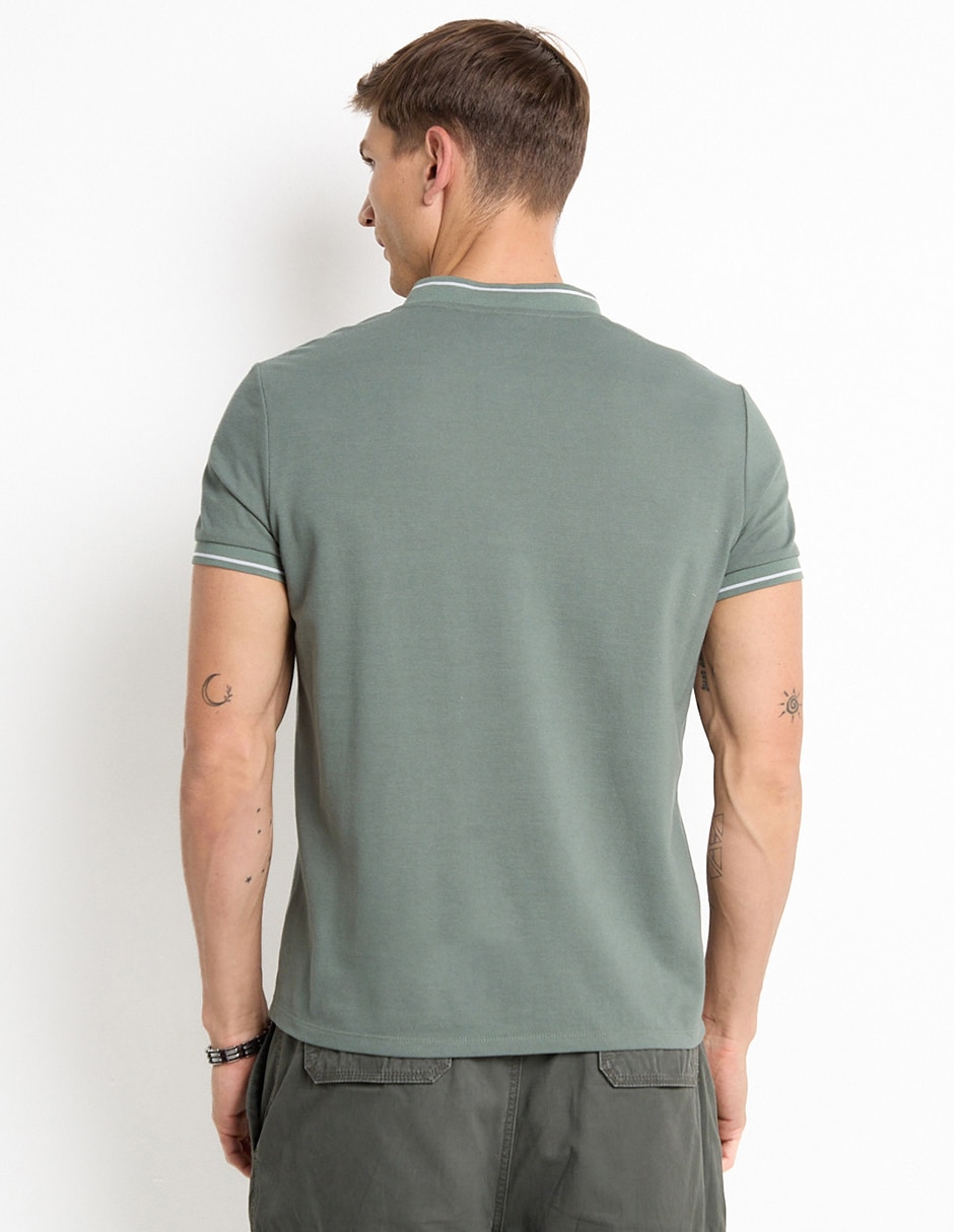 Playera cuello henley para hombre 2