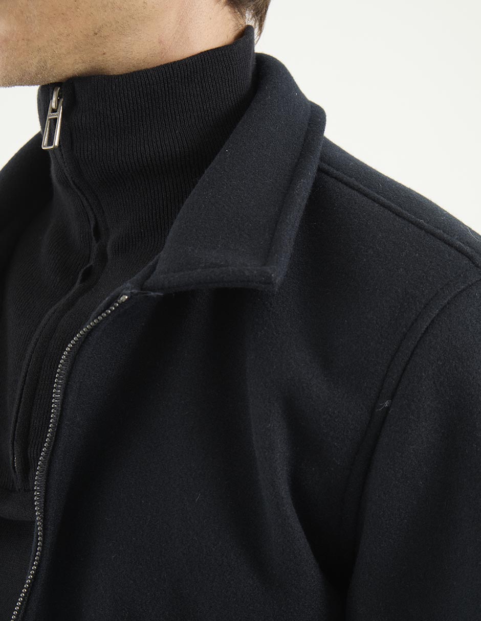 Chamarra casual con bolsillos para hombre