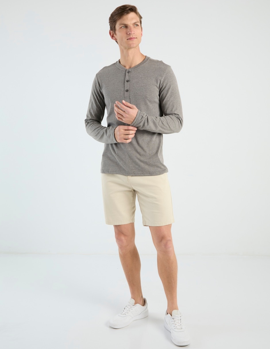 Playera cuello henley para hombre 3