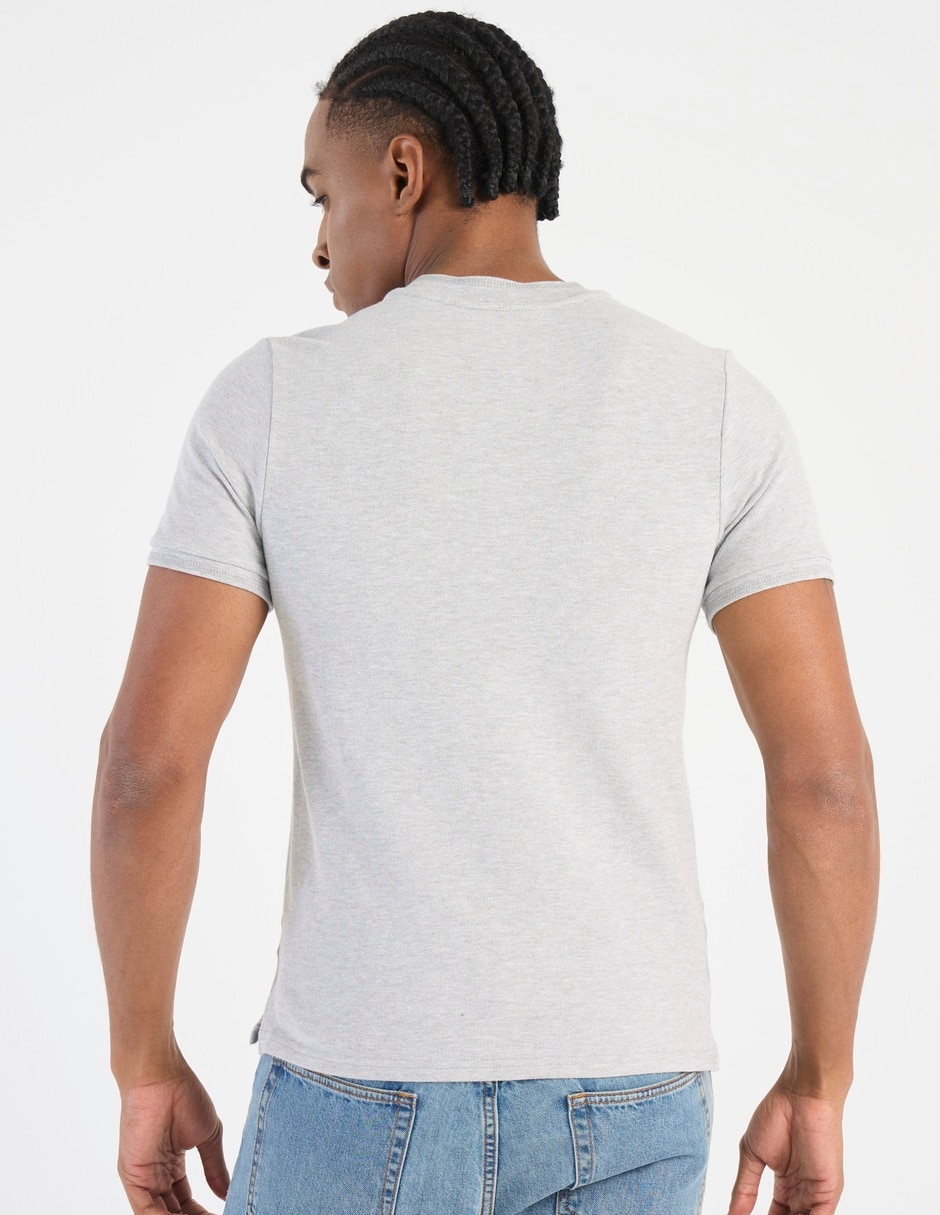 Playera cuello henley para hombre 2
