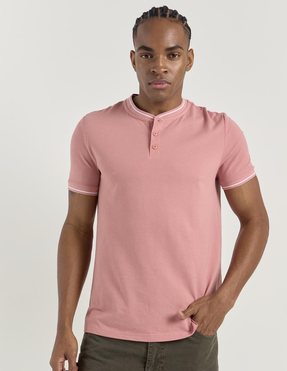 Playera cuello henley para hombre
