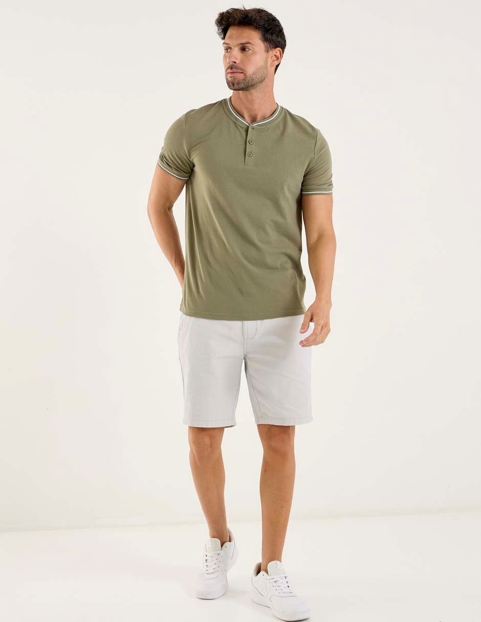Playera cuello henley para hombre 3