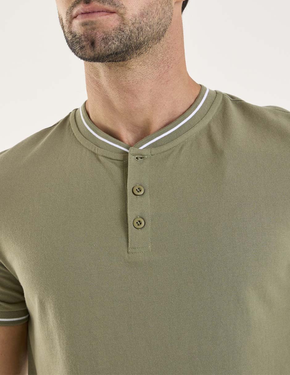 Playera cuello henley para hombre 4