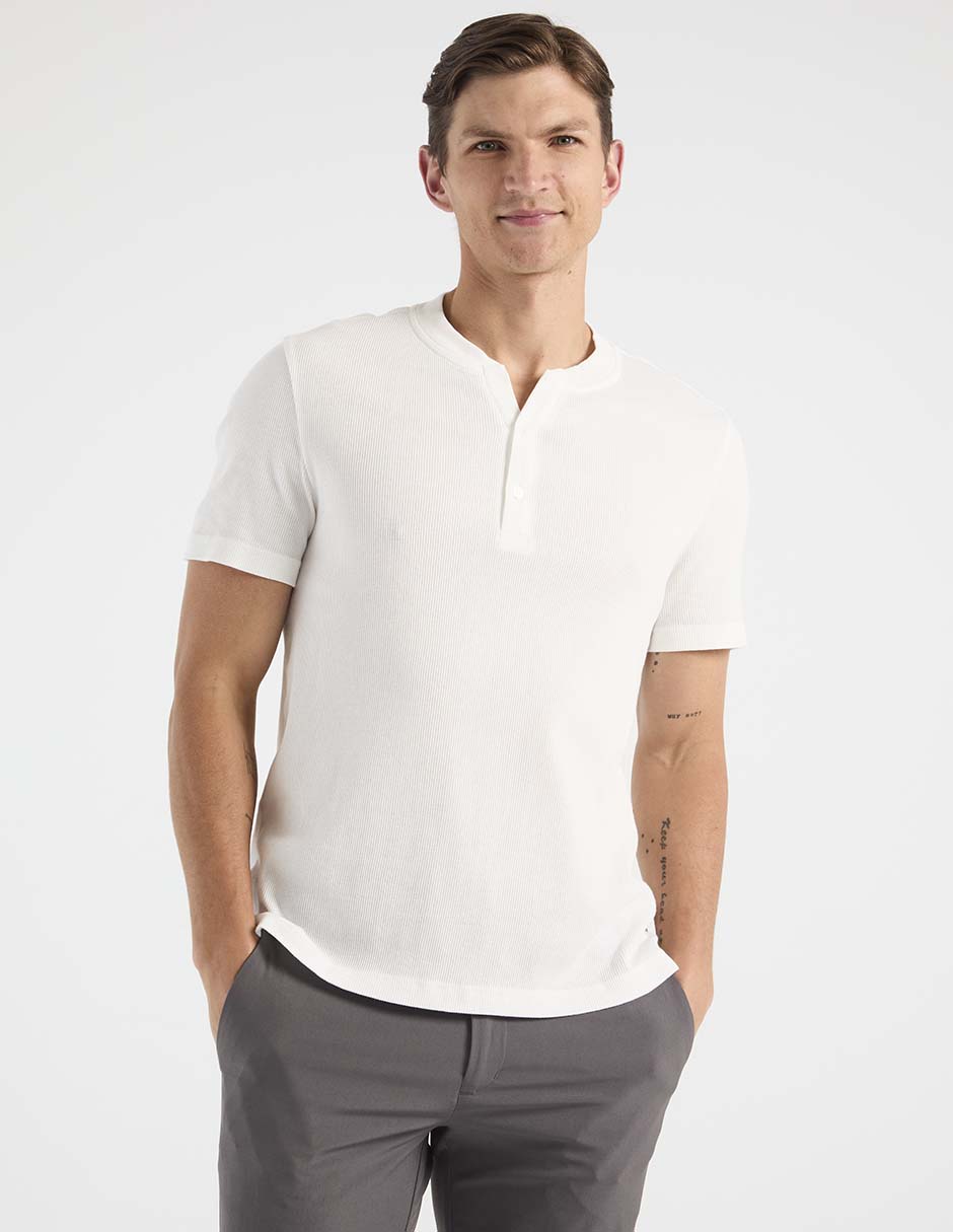 Playera cuello henley para hombre Playera cuello henley para hombre