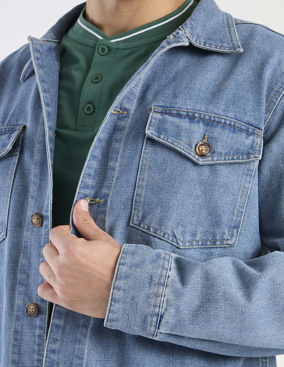 Chamarra denim de mezclilla con bolsillos para hombre 4