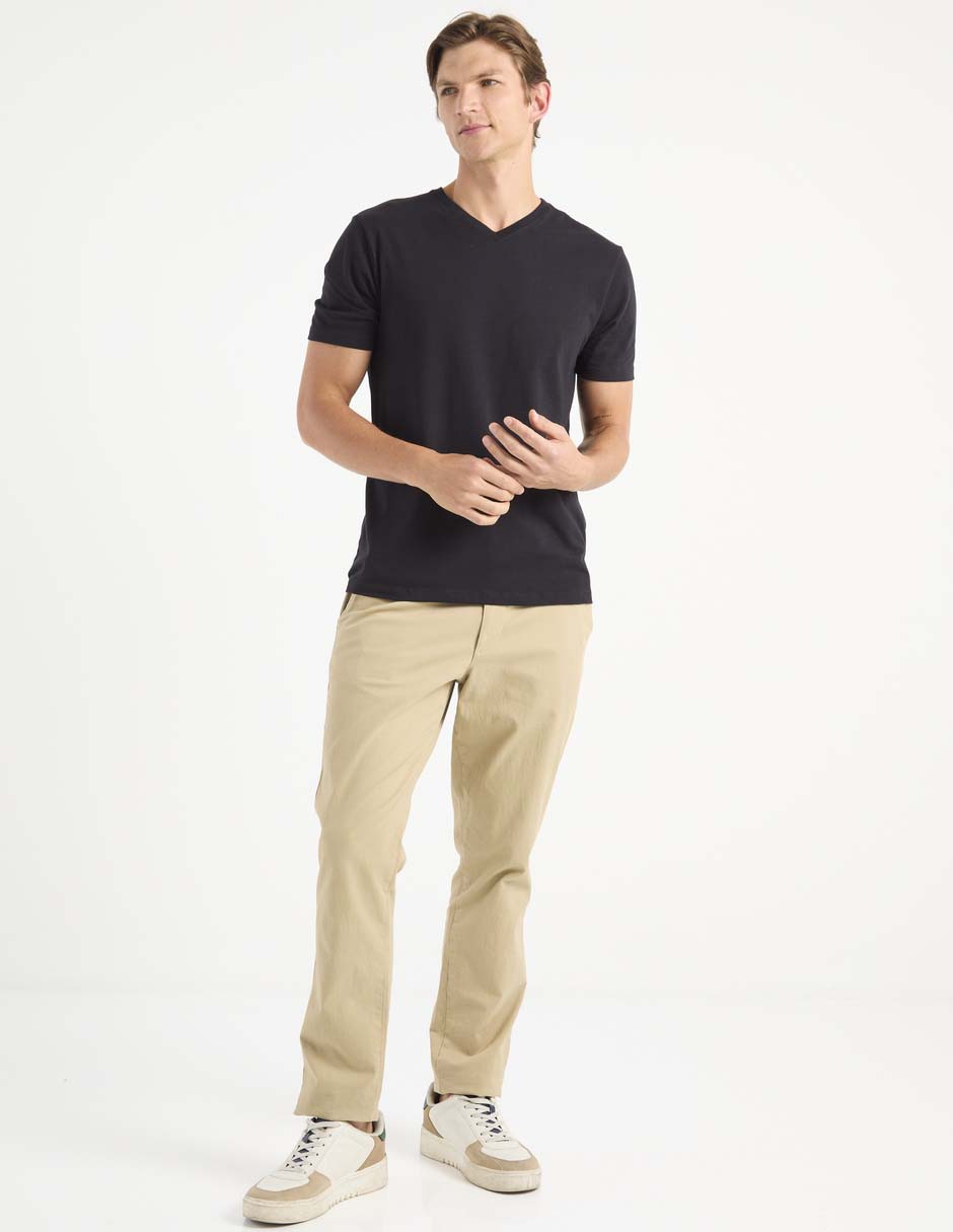 Playera cuello V para hombre 3