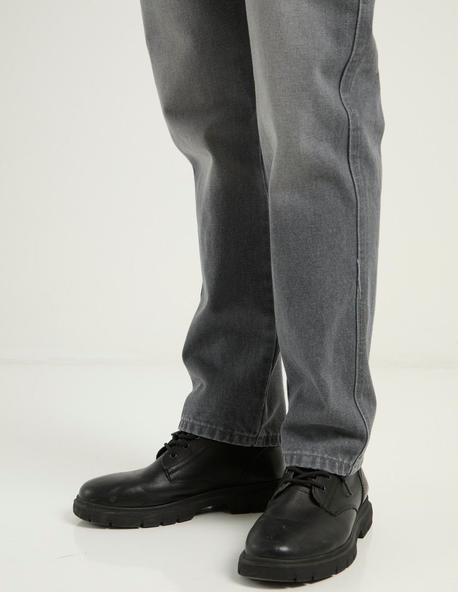 Jeans slim lavado stone wash para hombre 5