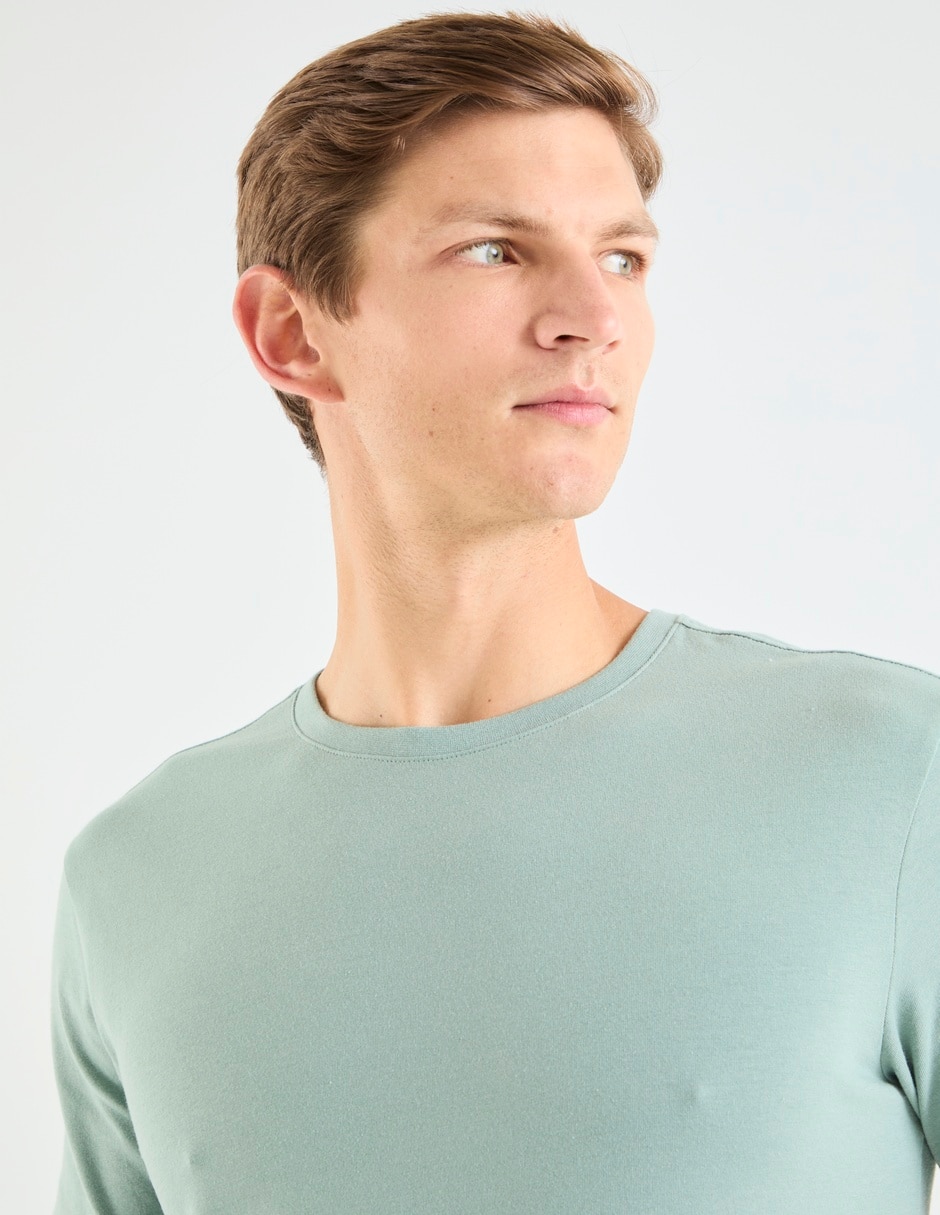 Playera cuello redondo para hombre 10