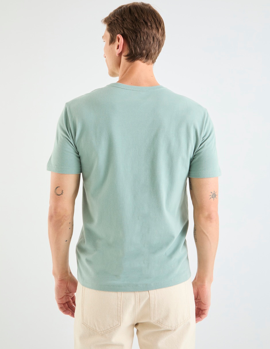 Playera cuello redondo para hombre 11